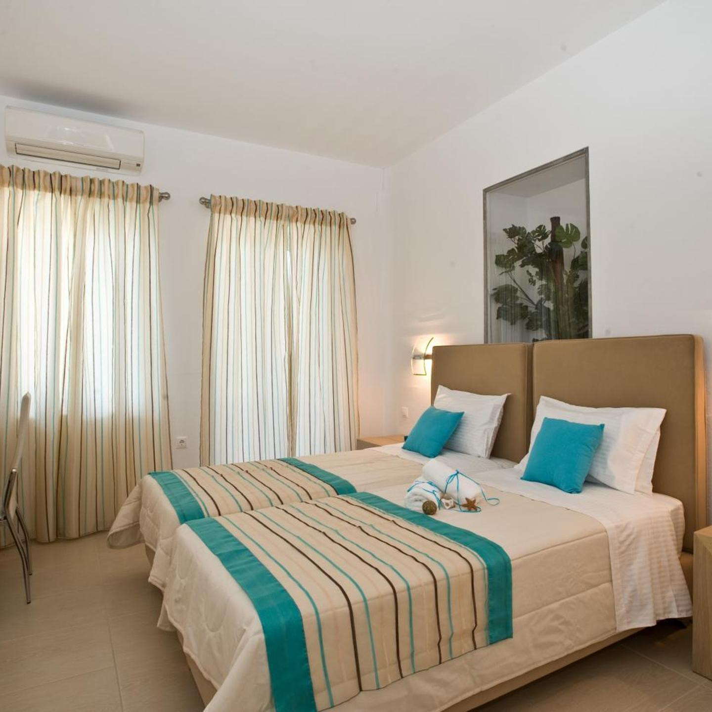 Zannis Hotel