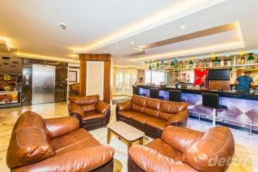 Lavinia Apart & Hotel