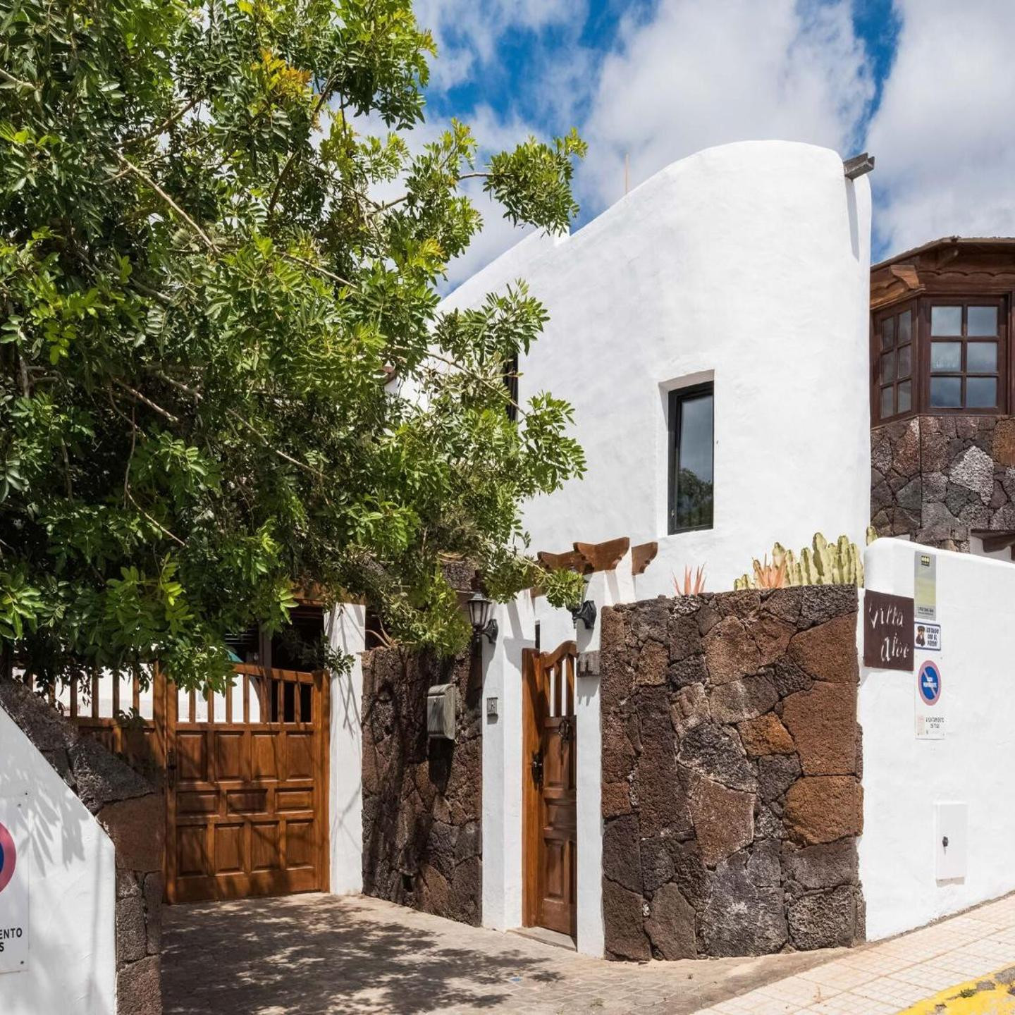 Villa Aloe with pool in Puerto del Carmen