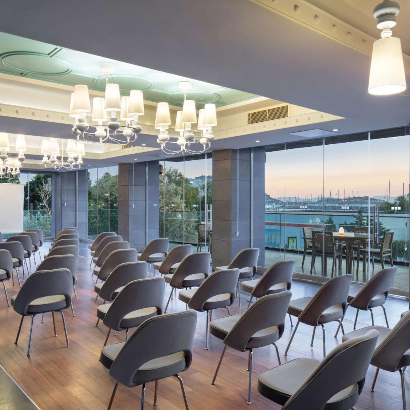 DoubleTree by Hilton Kusadasi