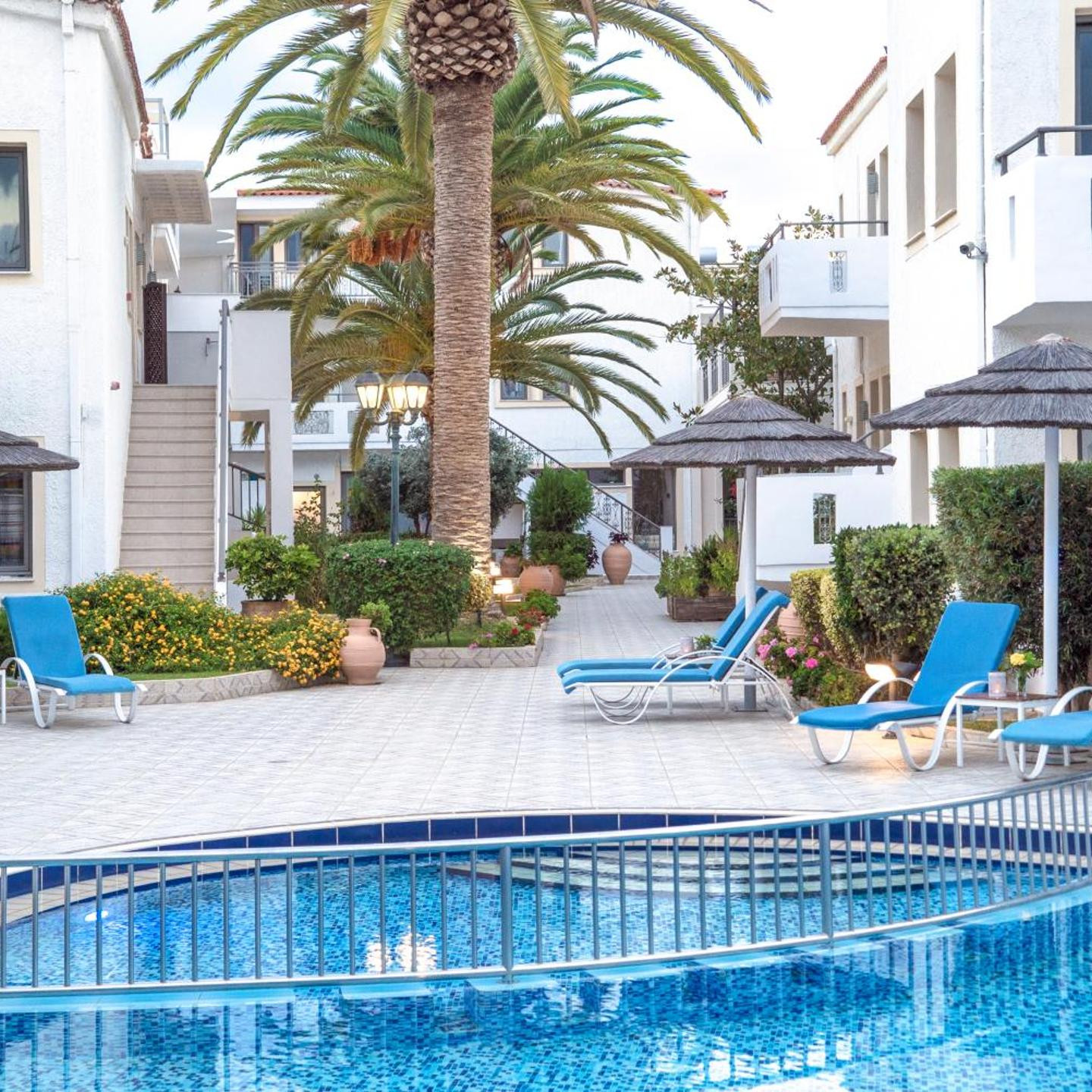 Flamingos Hotel Apartments