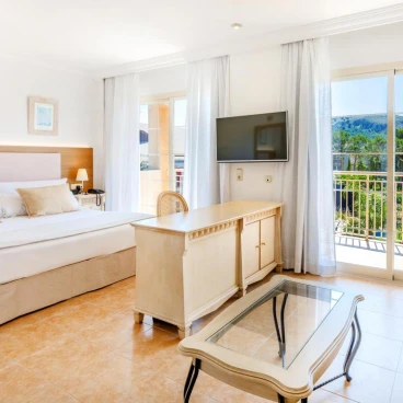 VIVA Cala Mesquida Suites & Spa Adults Only 16+