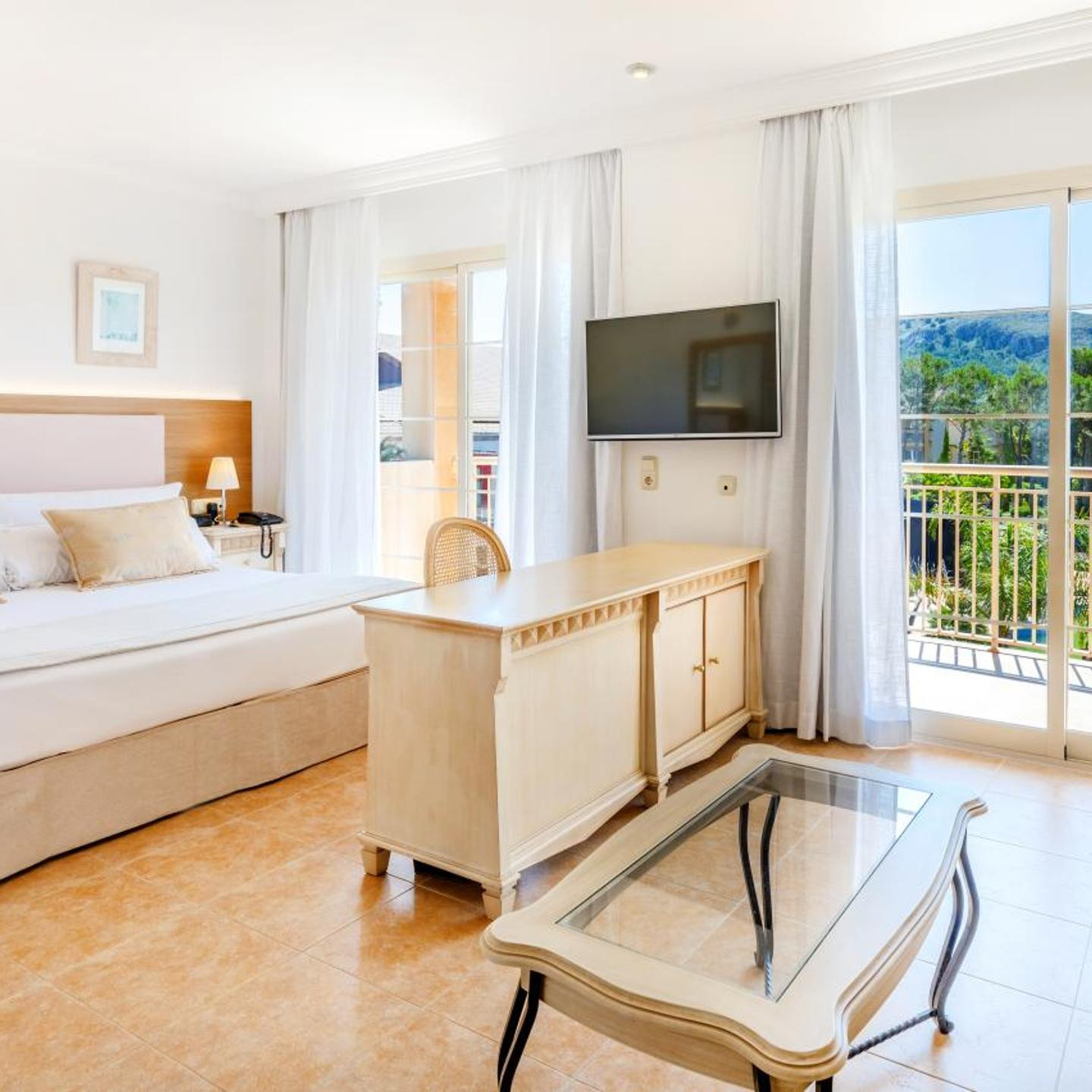 VIVA Cala Mesquida Suites & Spa Adults Only 16+