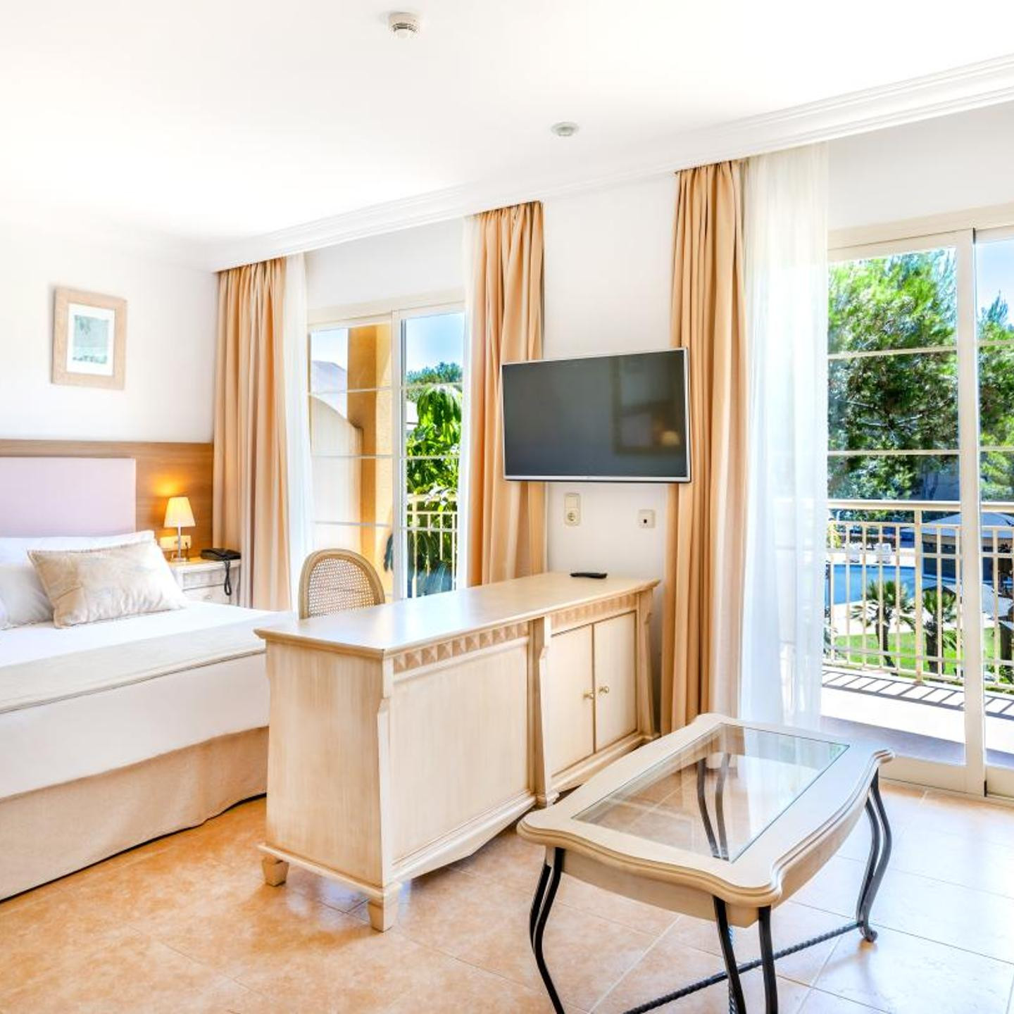 VIVA Cala Mesquida Suites & Spa Adults Only 16+