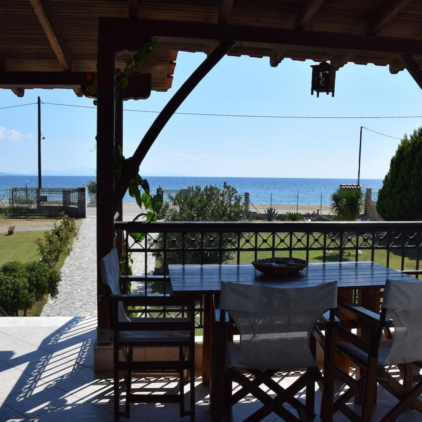 Kalyves beach - seafront apartment