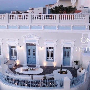 Oia Mansion