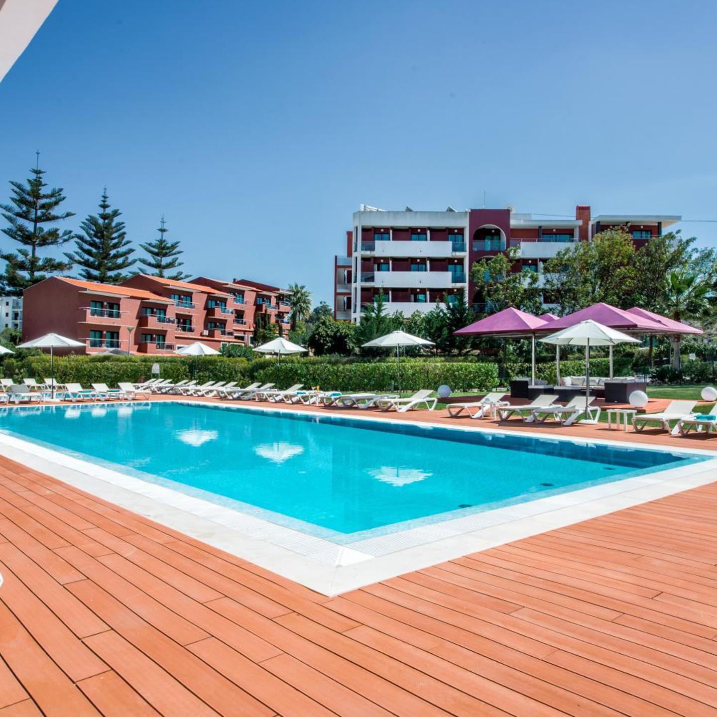 Areias Village Beach Suite Hotel