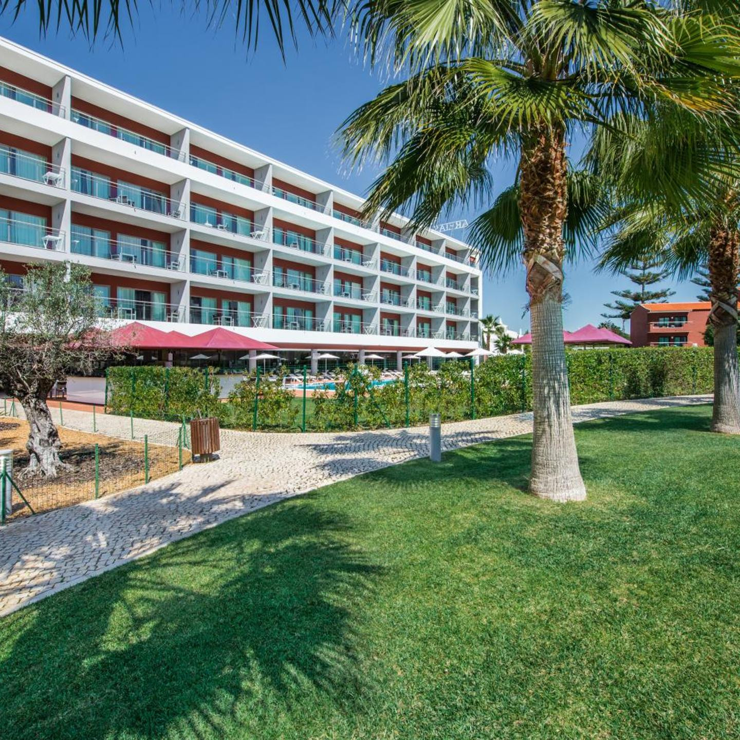 Areias Village Beach Suite Hotel