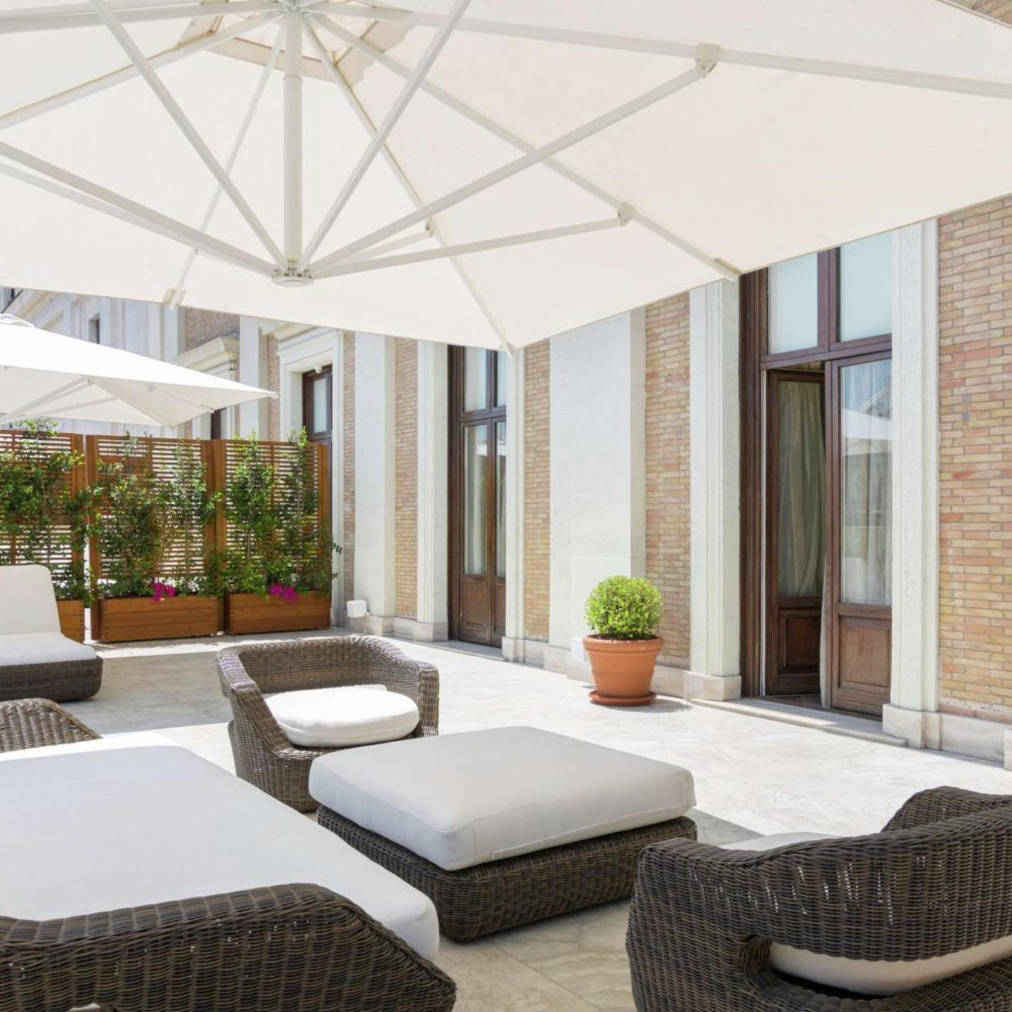 Aleph Rome Hotel, Curio Collection By Hilton