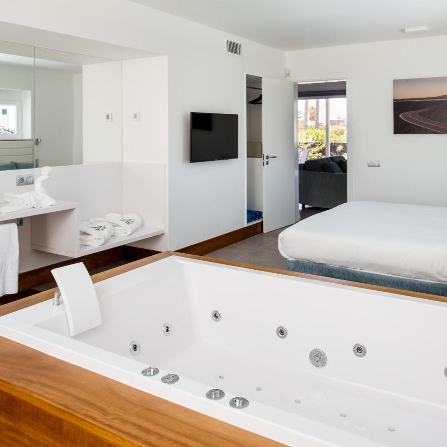 Hyde Park Lane Villas