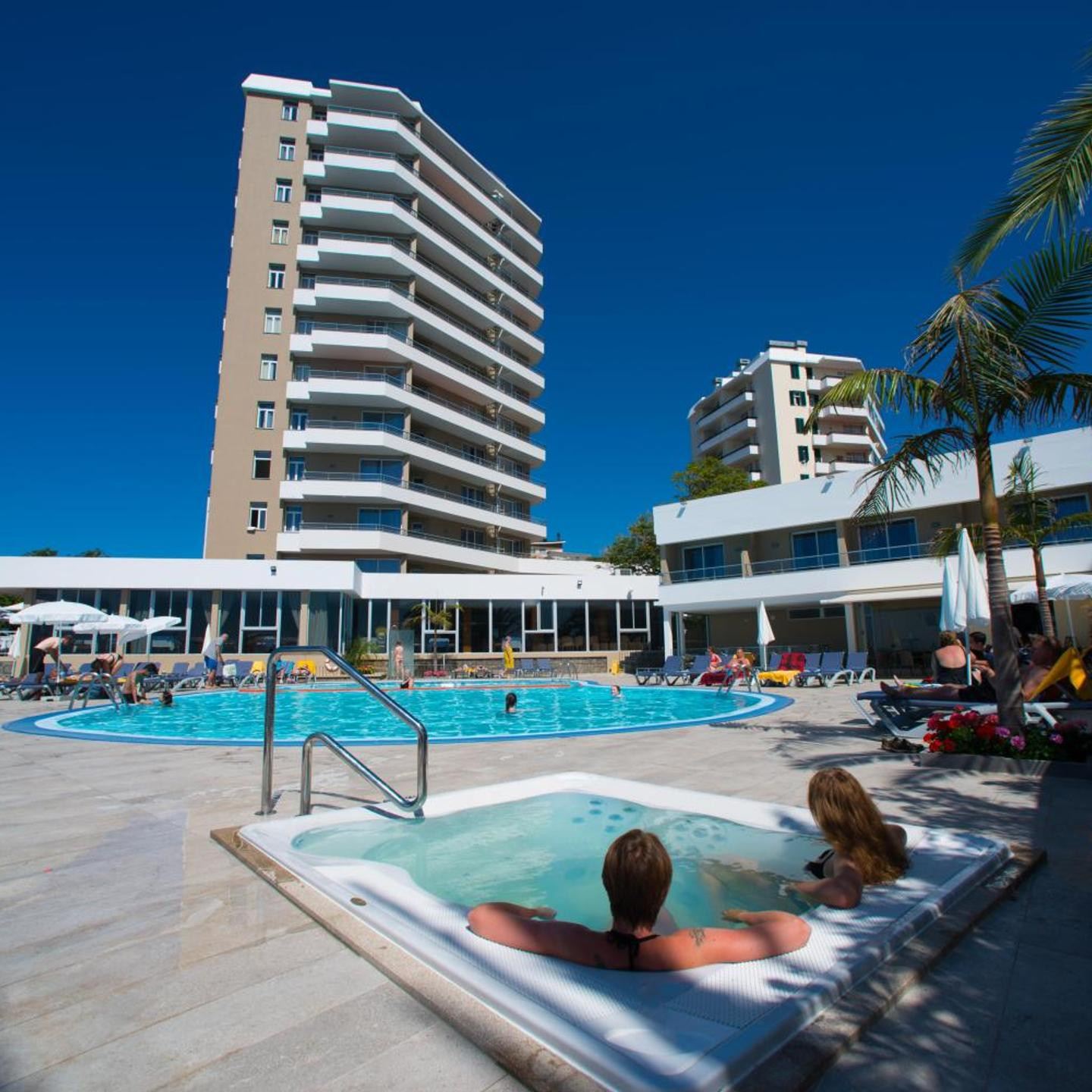 Duas Torres Hotel
