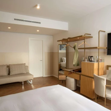 Cosmopolita Hotel Rome, Tapestry Collection by Hilton