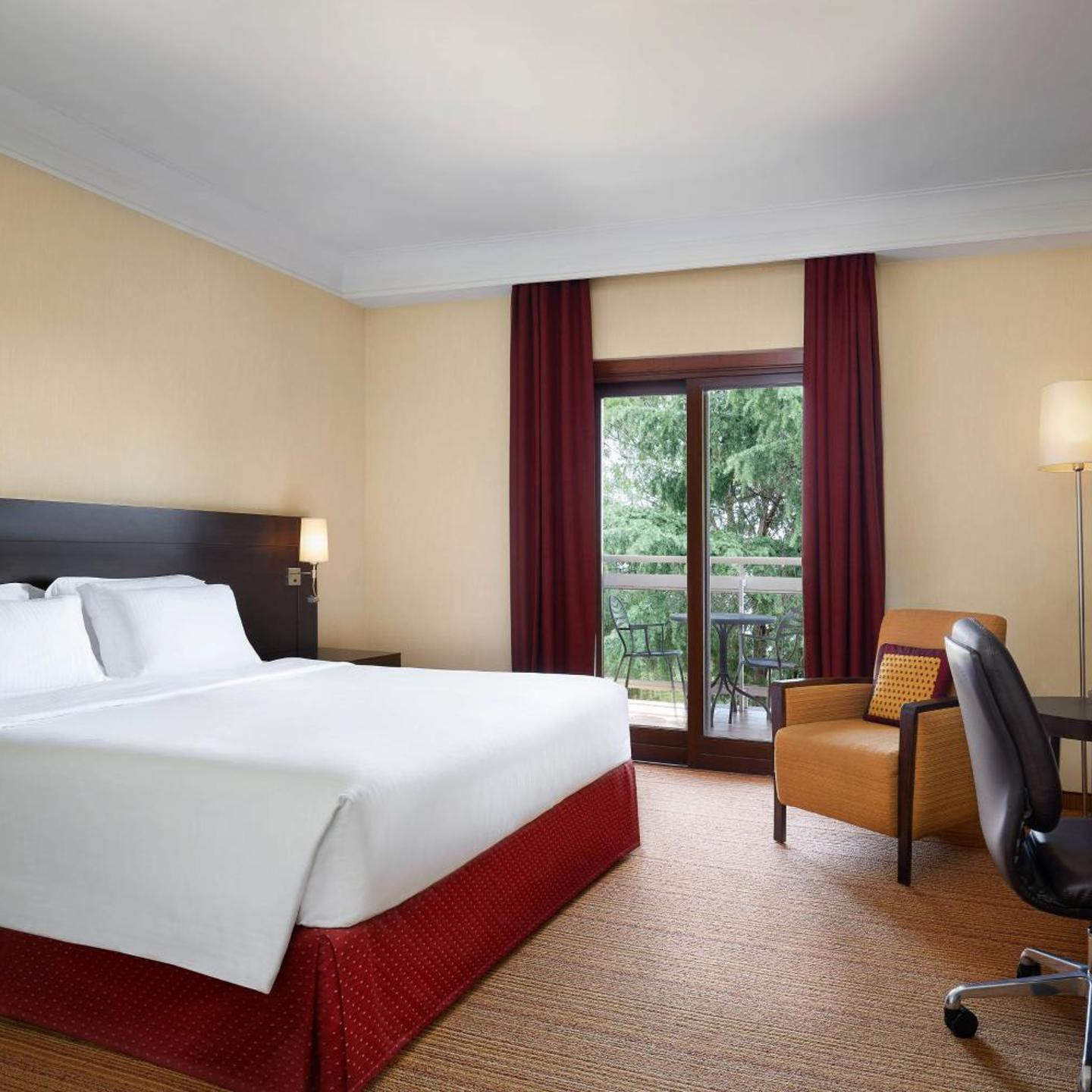 Courtyard by Marriott Rome Central Park
