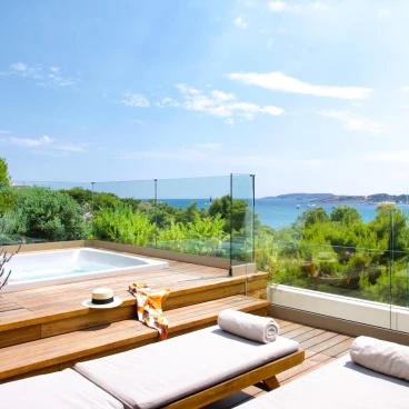 Somewhere Vouliagmeni