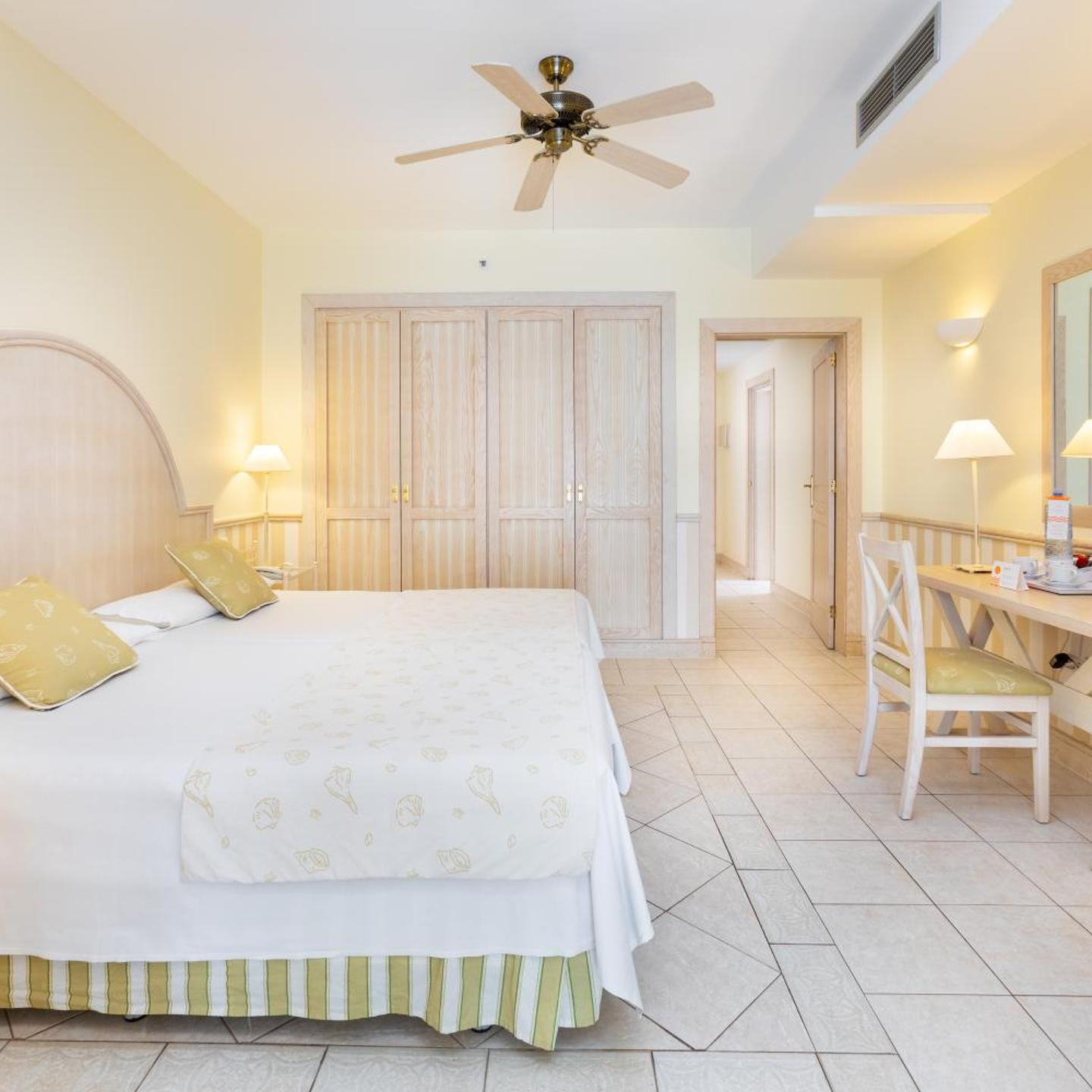 Gran Castillo Tagoro Family & Fun Playa Blanca