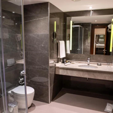 Grand Aras Hotel & Suites