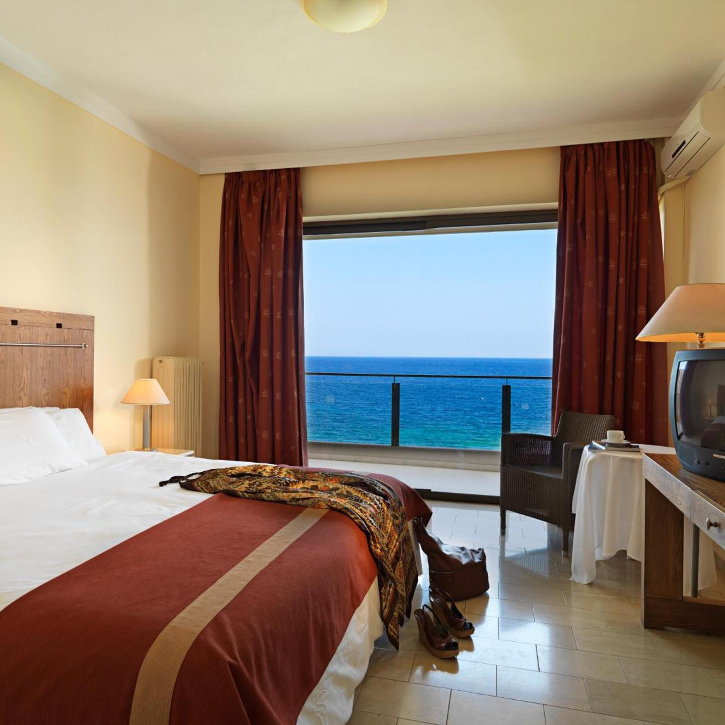 Kalamaki Beach Resort