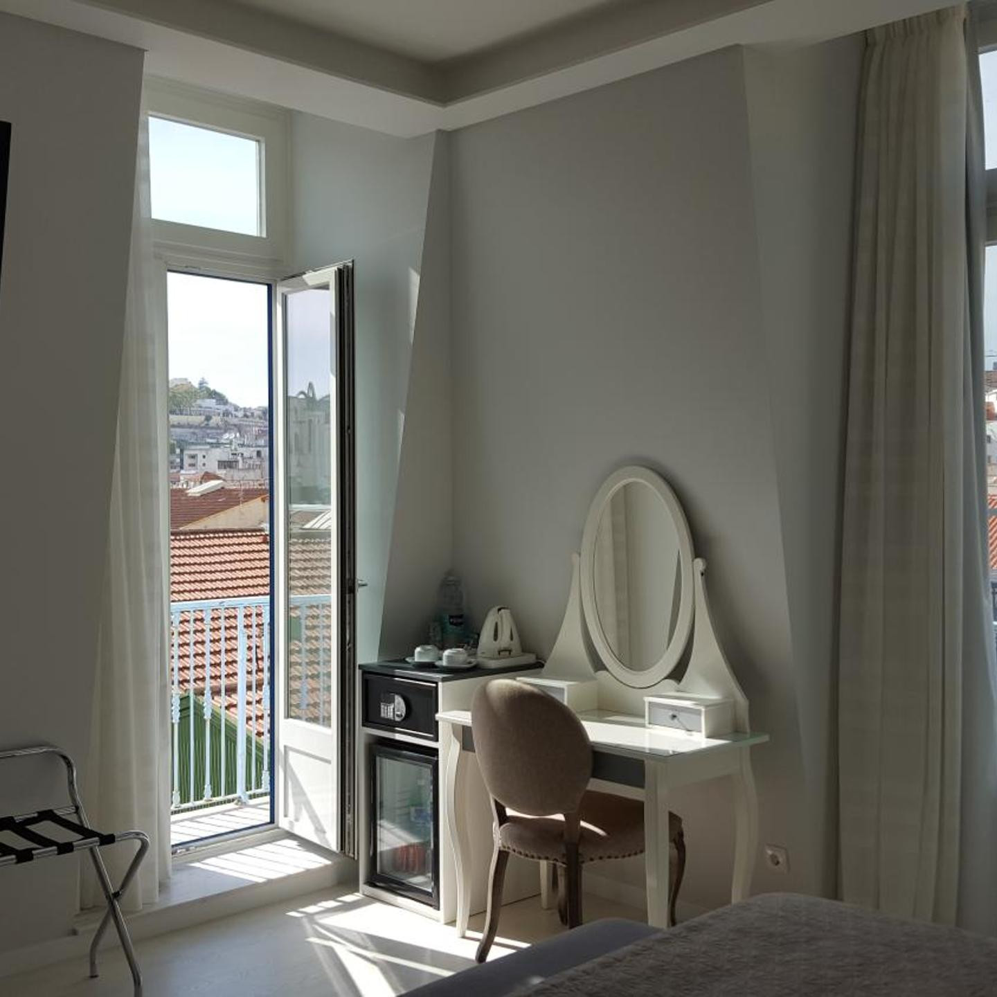 Grande Pensao Residencial Alcobia