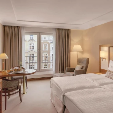 GRAND ELYSEE Hamburg