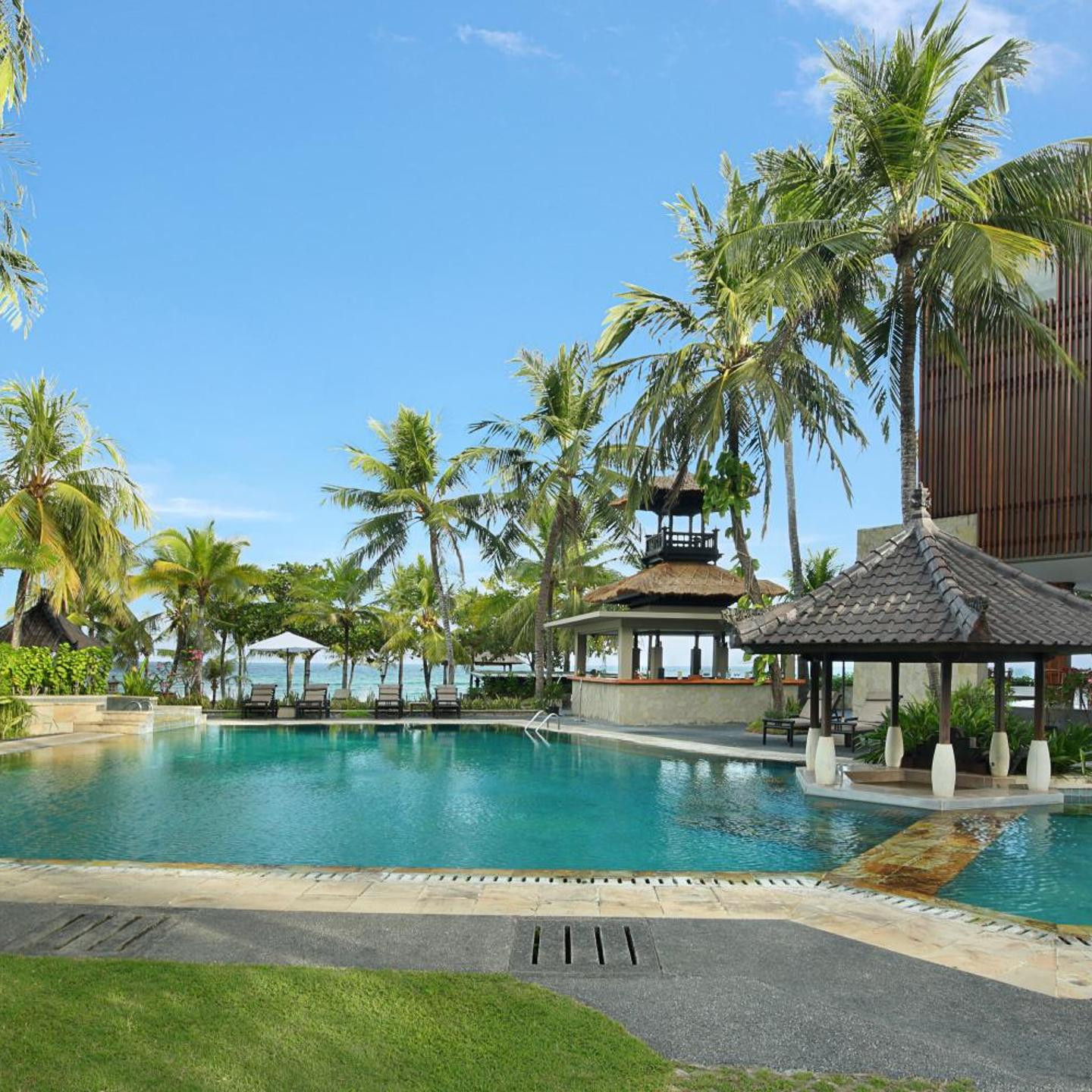 Candi Beach Resort & Spa