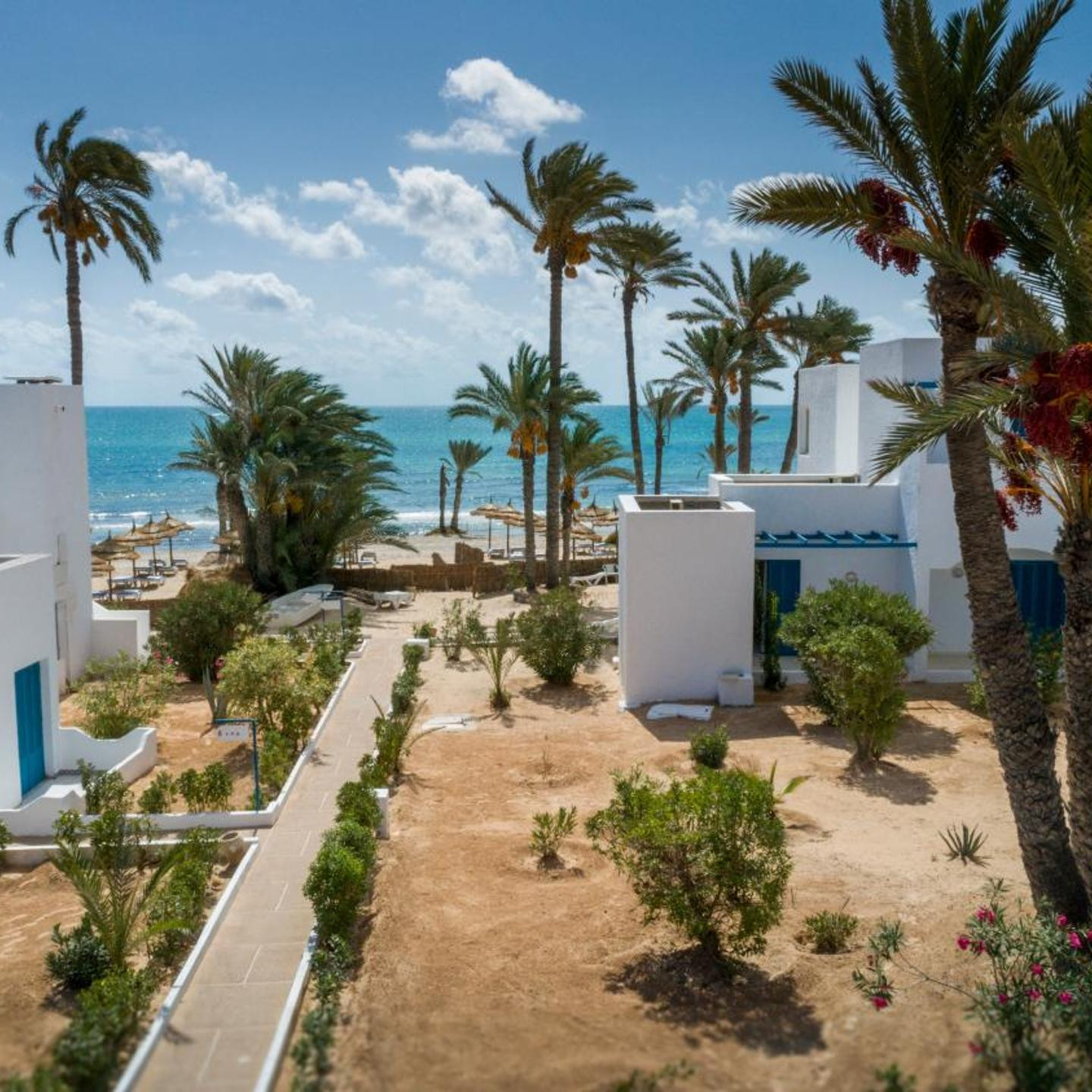 Hari Club Beach Resort