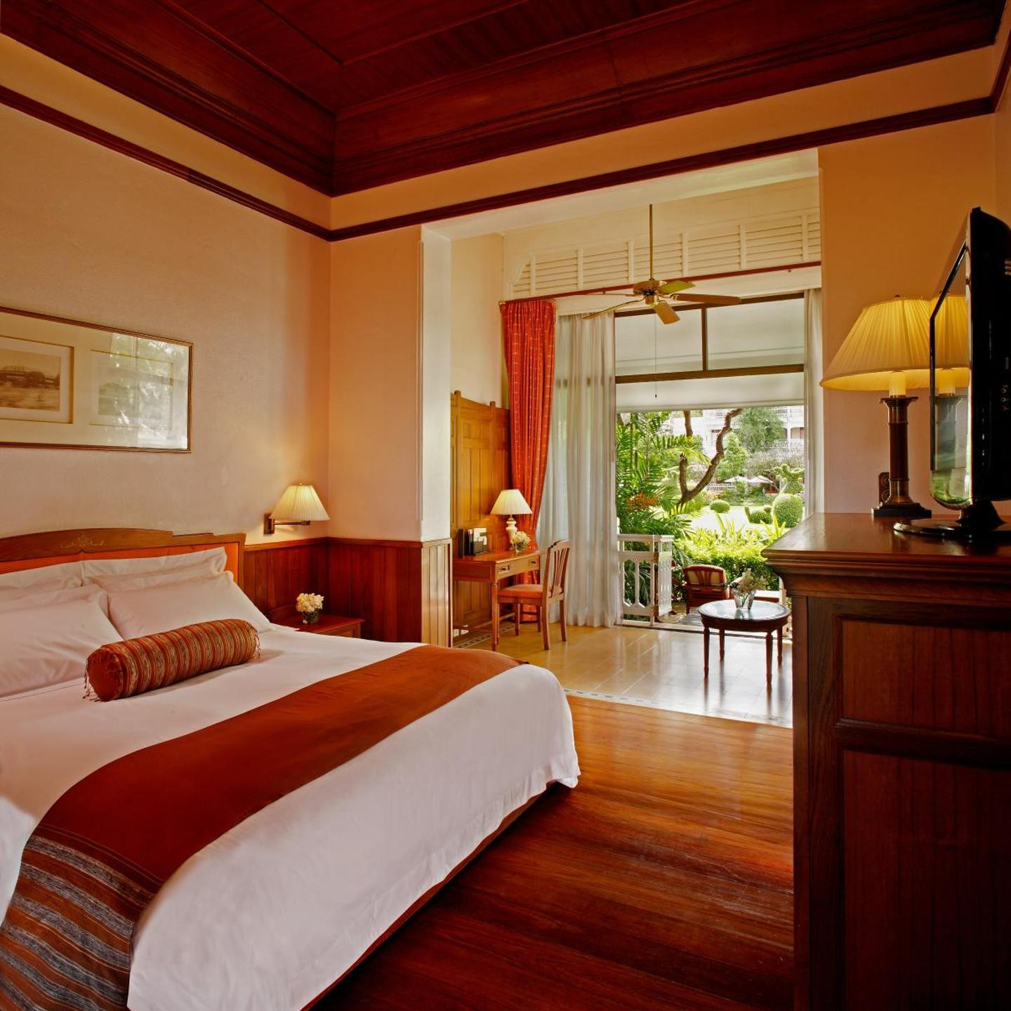 Centara Grand Beach Resort & Villas Hua Hin