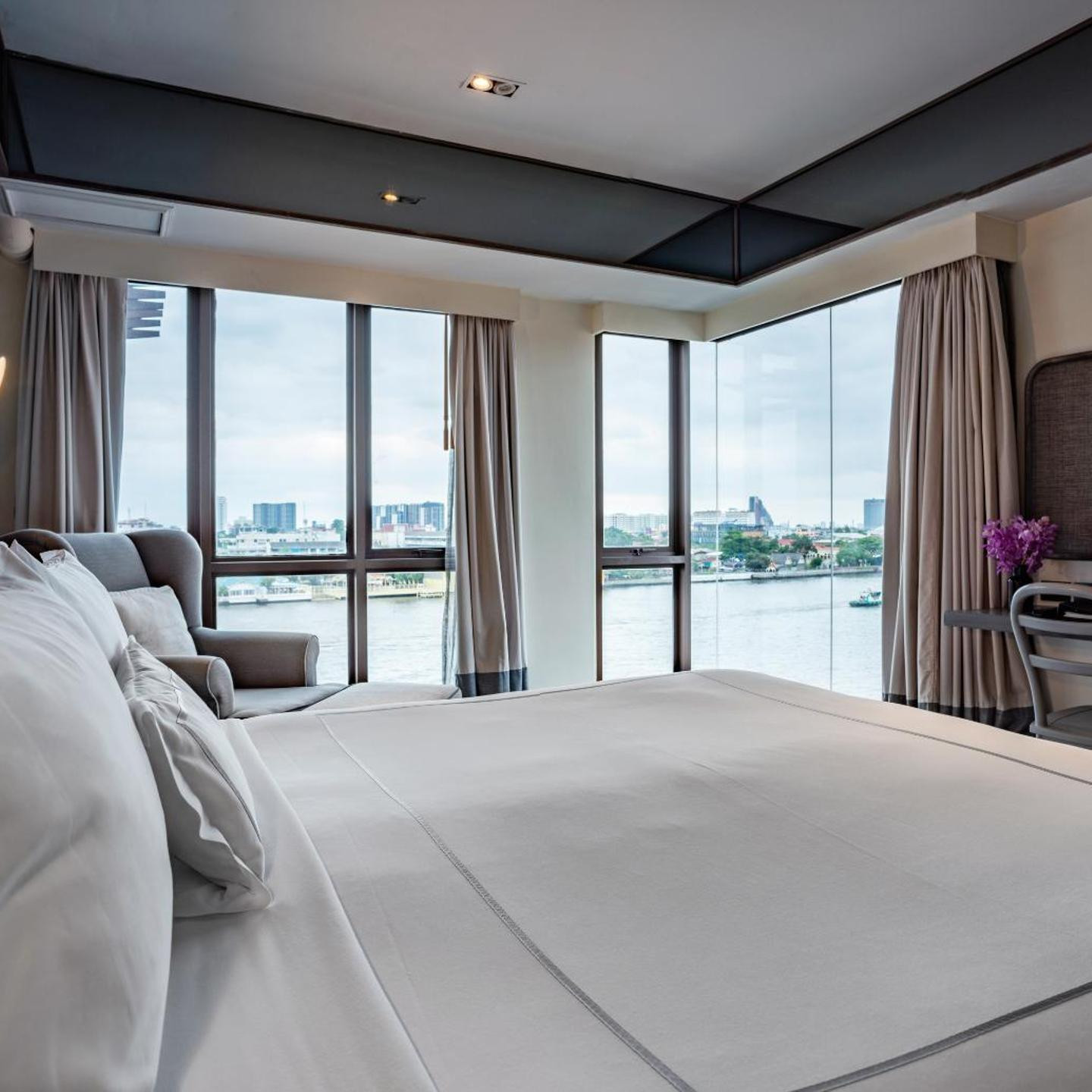 Riva Surya Bangkok - SHA Extra Plus