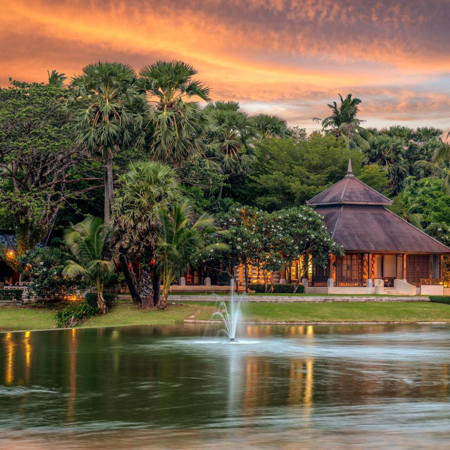 Pullman Phuket Karon Beach Resort