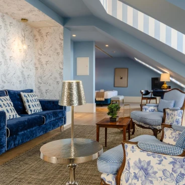 Lx Boutique Hotel