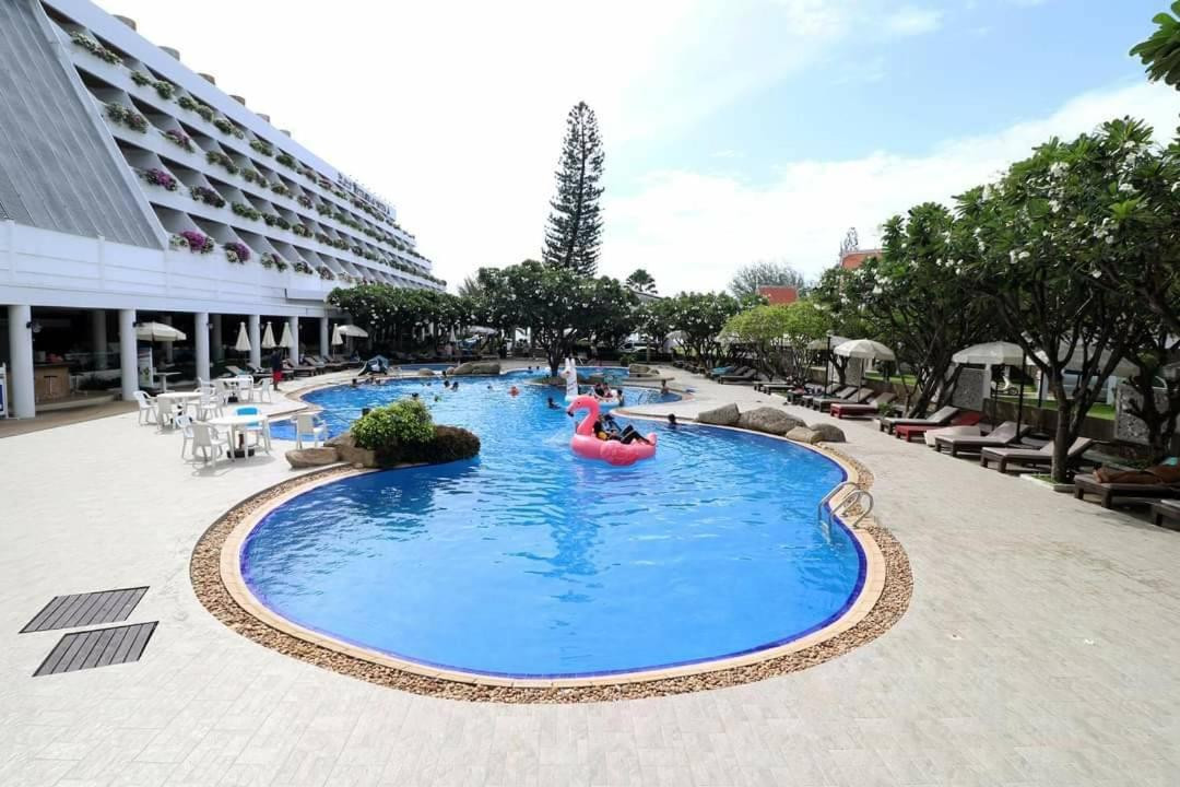 The Cha-am Methavalai