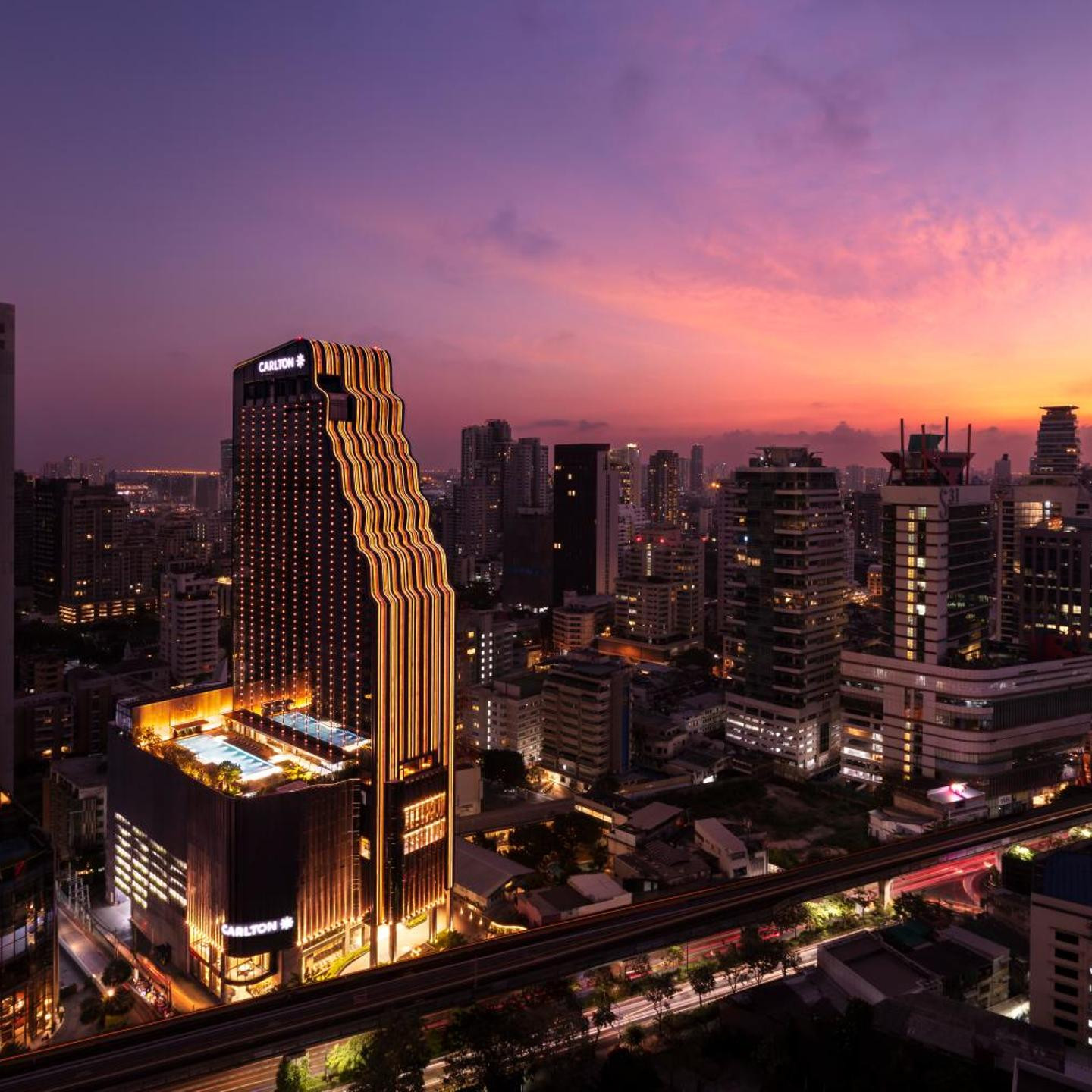 Carlton Hotel Bangkok Sukhumvit - SHA Extra Plus