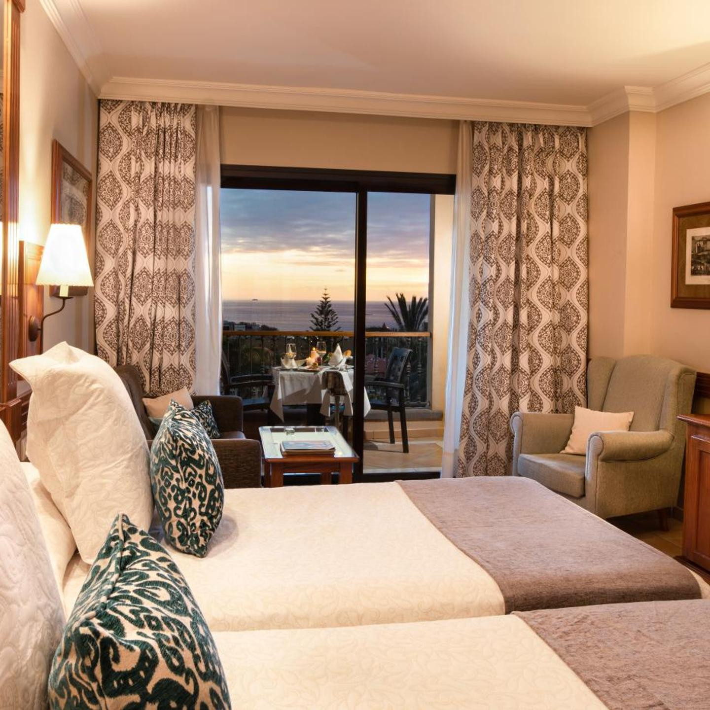 GF GRAN COSTA ADEJE*****