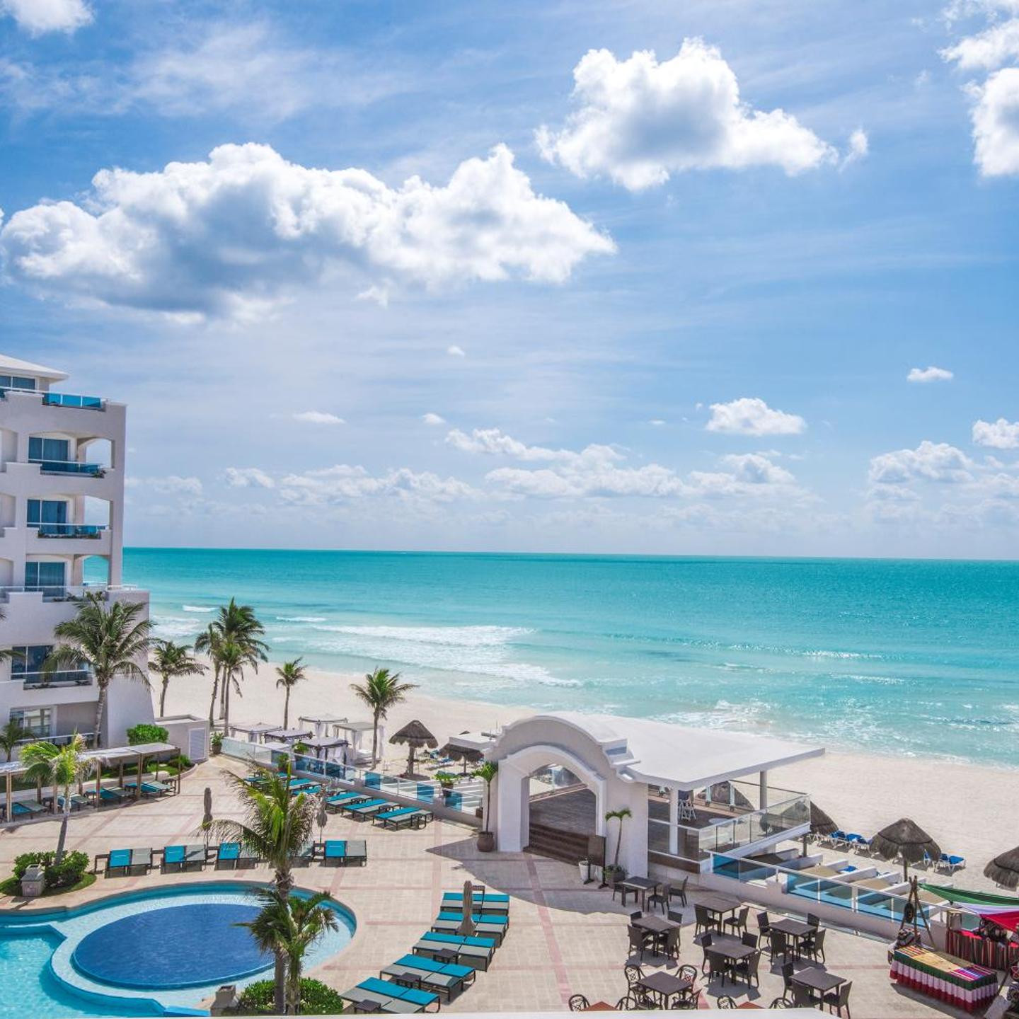Wyndham Alltra Cancun All Inclusive Resort