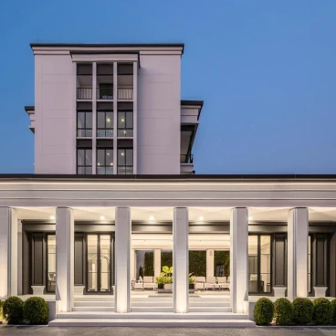 Manhattan Pattaya Hotel - SHA Extra Plus