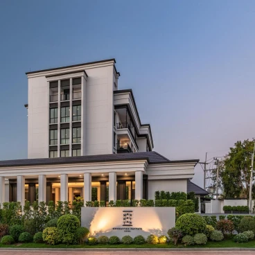 Manhattan Pattaya Hotel - SHA Extra Plus