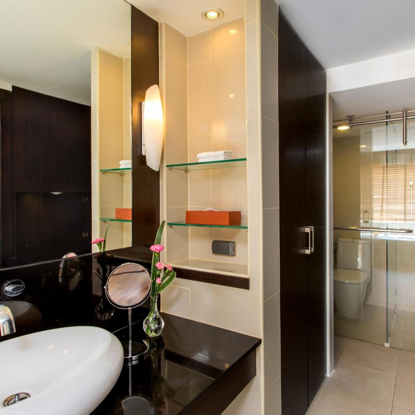 Ramada Plaza by Wyndham Bangkok Menam Riverside