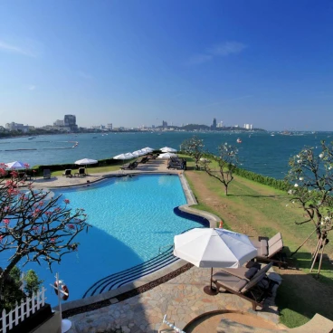 Dusit Thani Pattaya