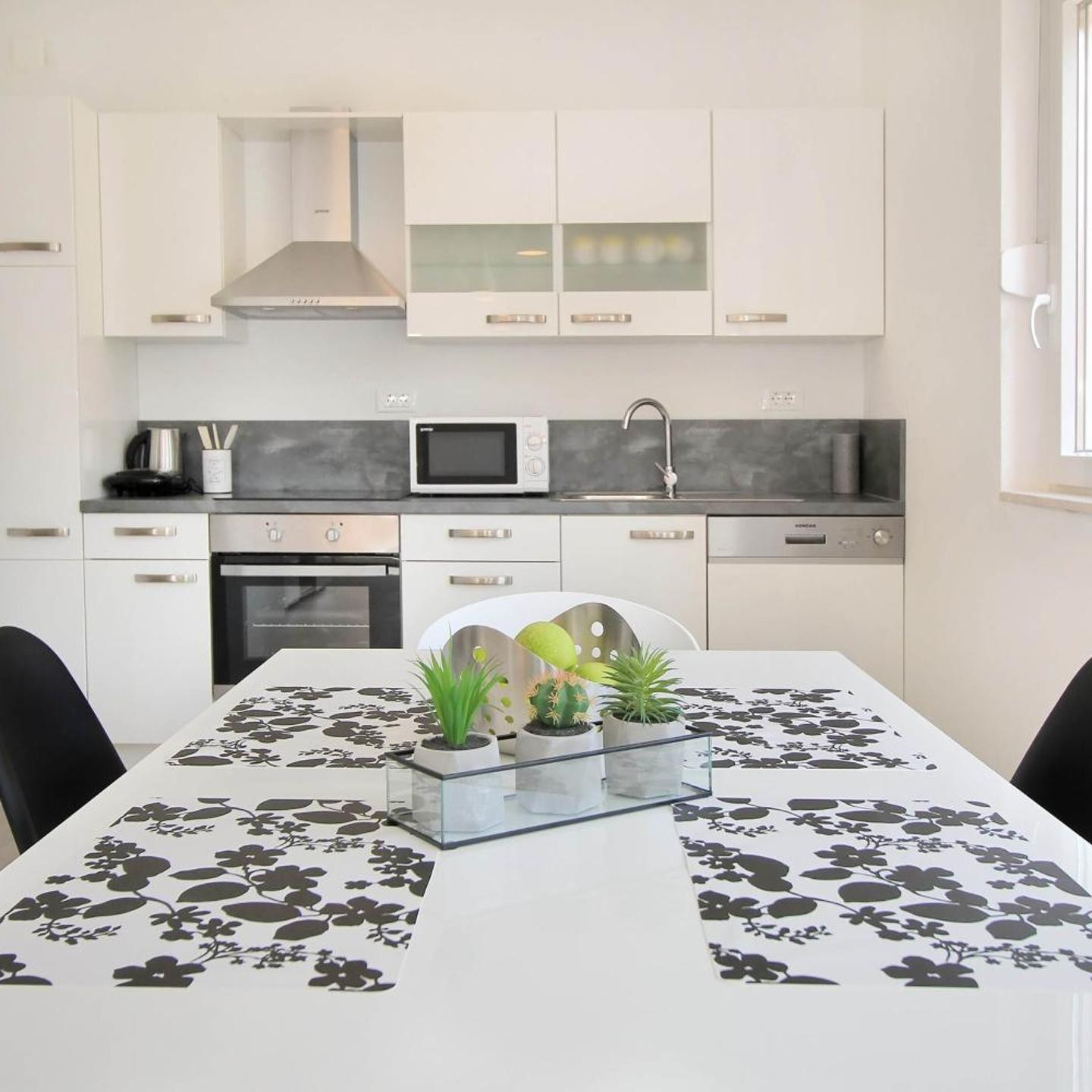 Bacan Family Apartments