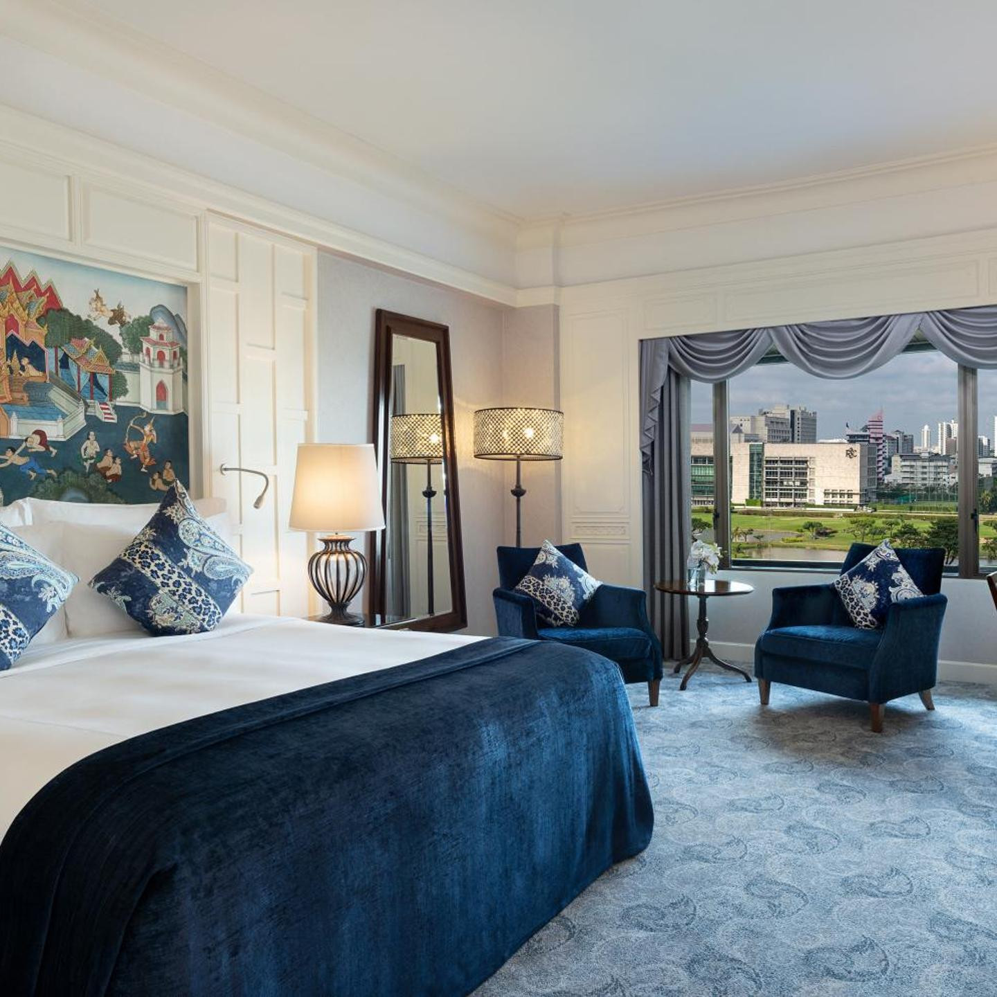 Anantara Siam Bangkok Hotel