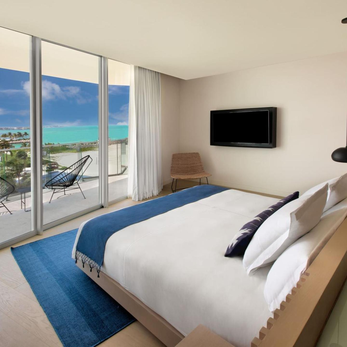 SLS Cancun Hotel & Spa