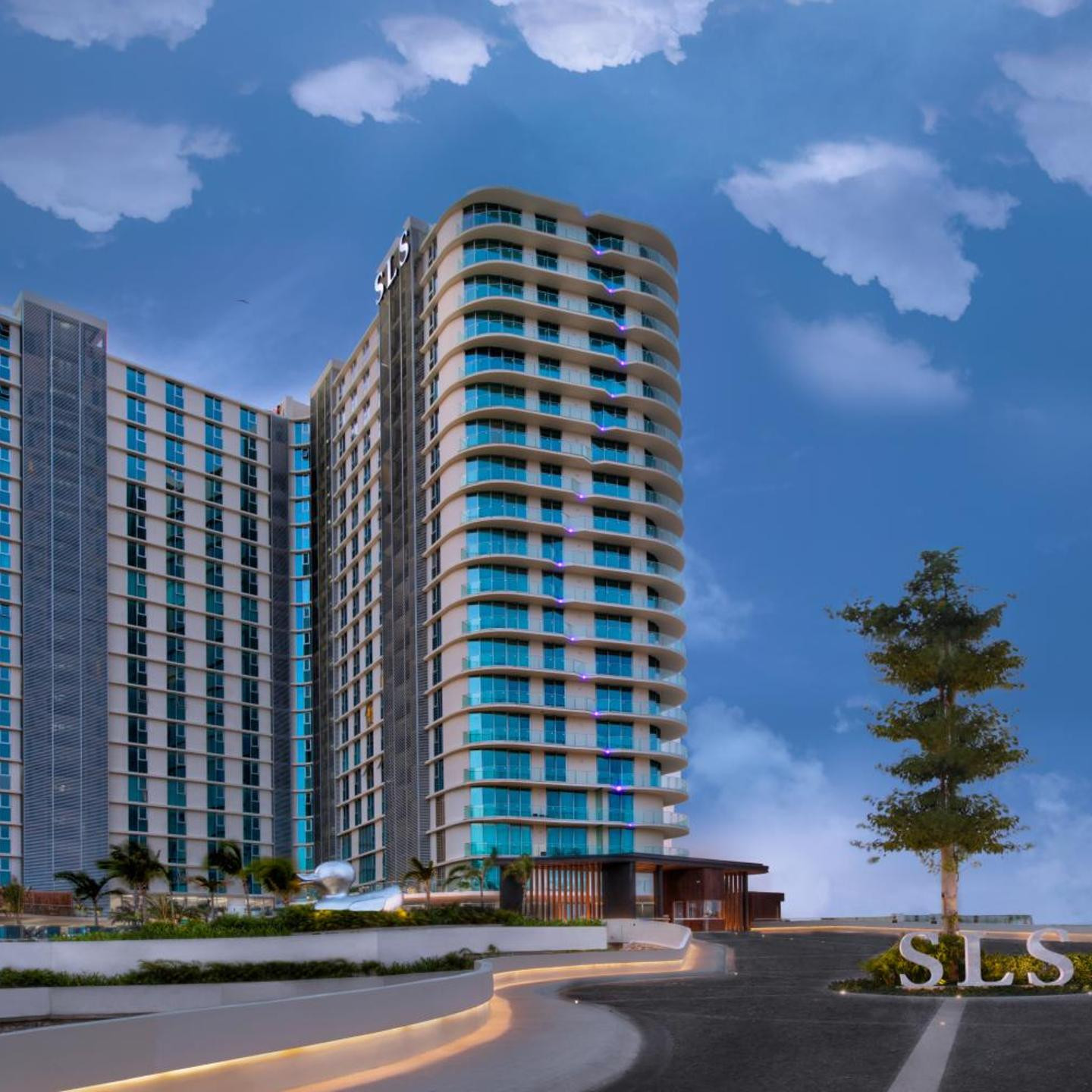 SLS Cancun Hotel & Spa