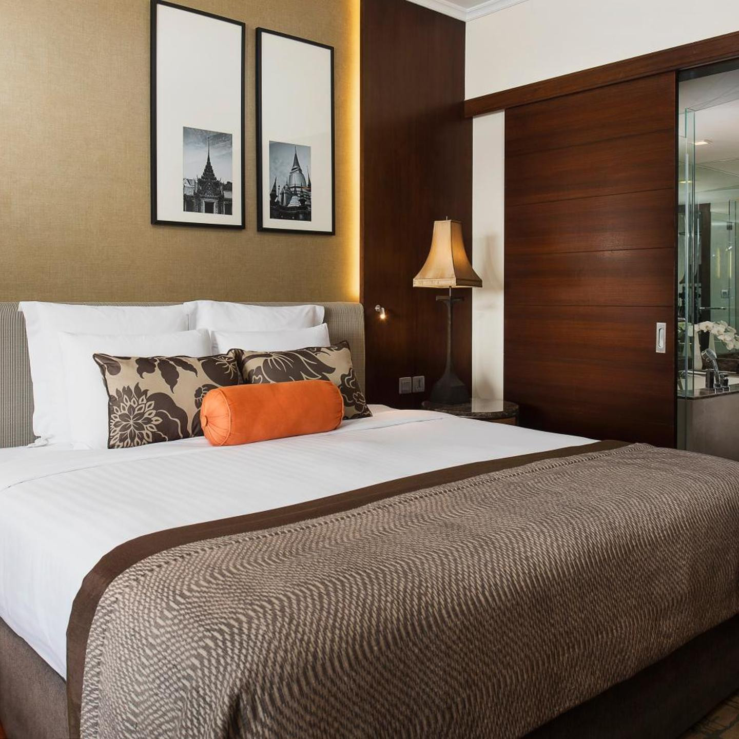 Anantara Bangkok Riverside Resort & Spa