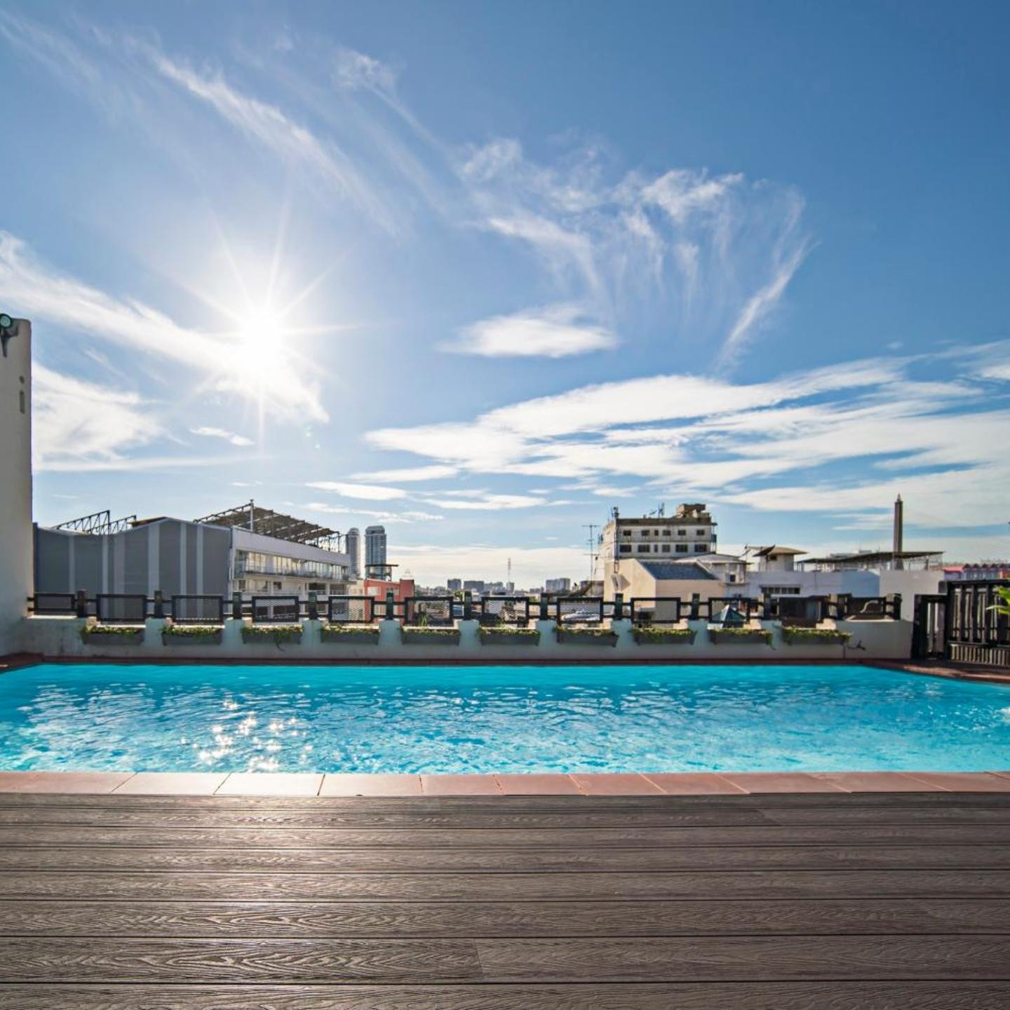 Dewan Bangkok - SHA Certified