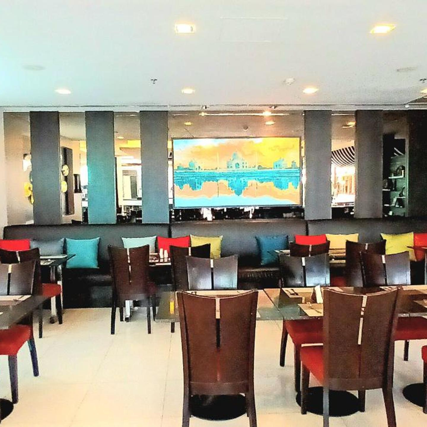 Nouvo City Hotel