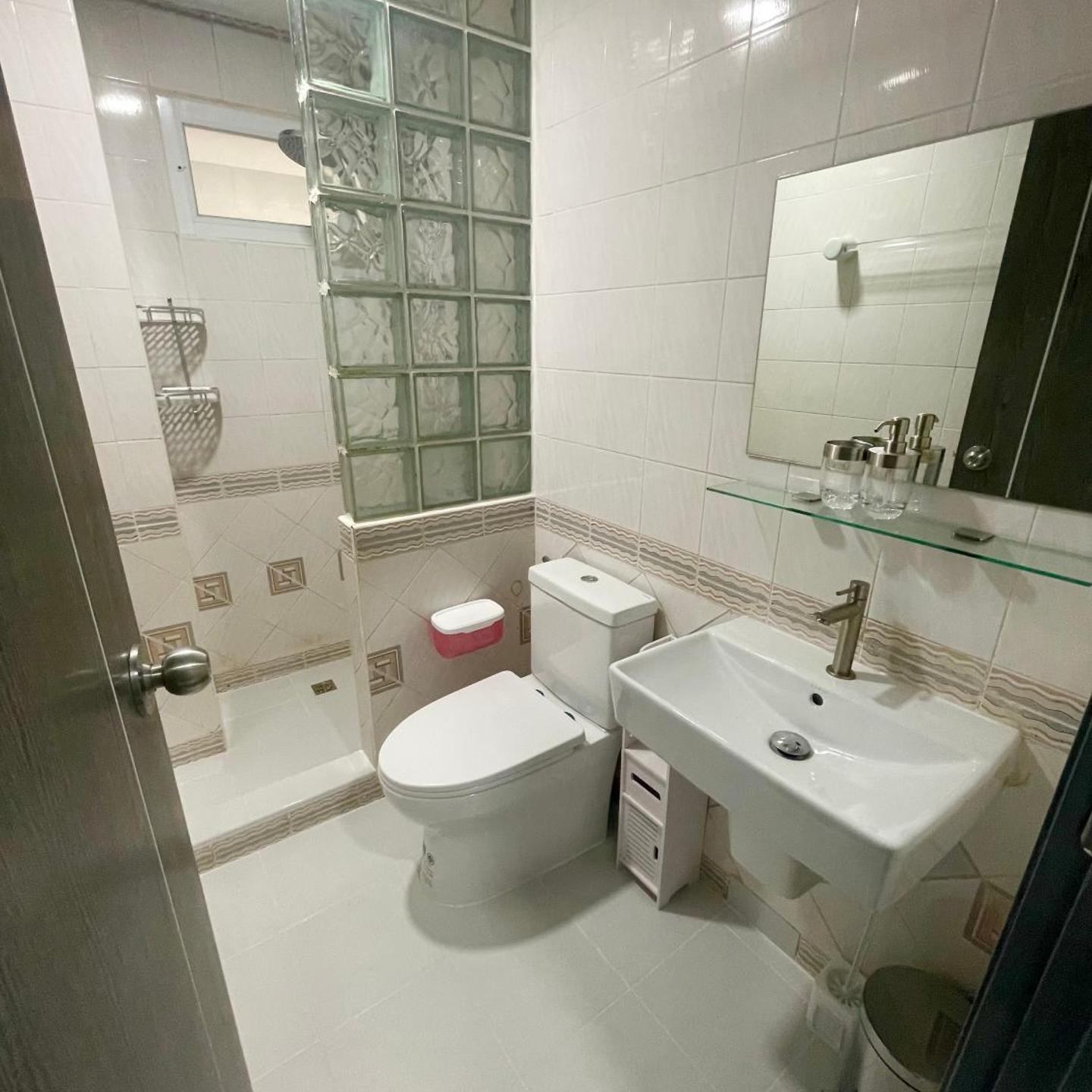 Seaview Patong Hotel