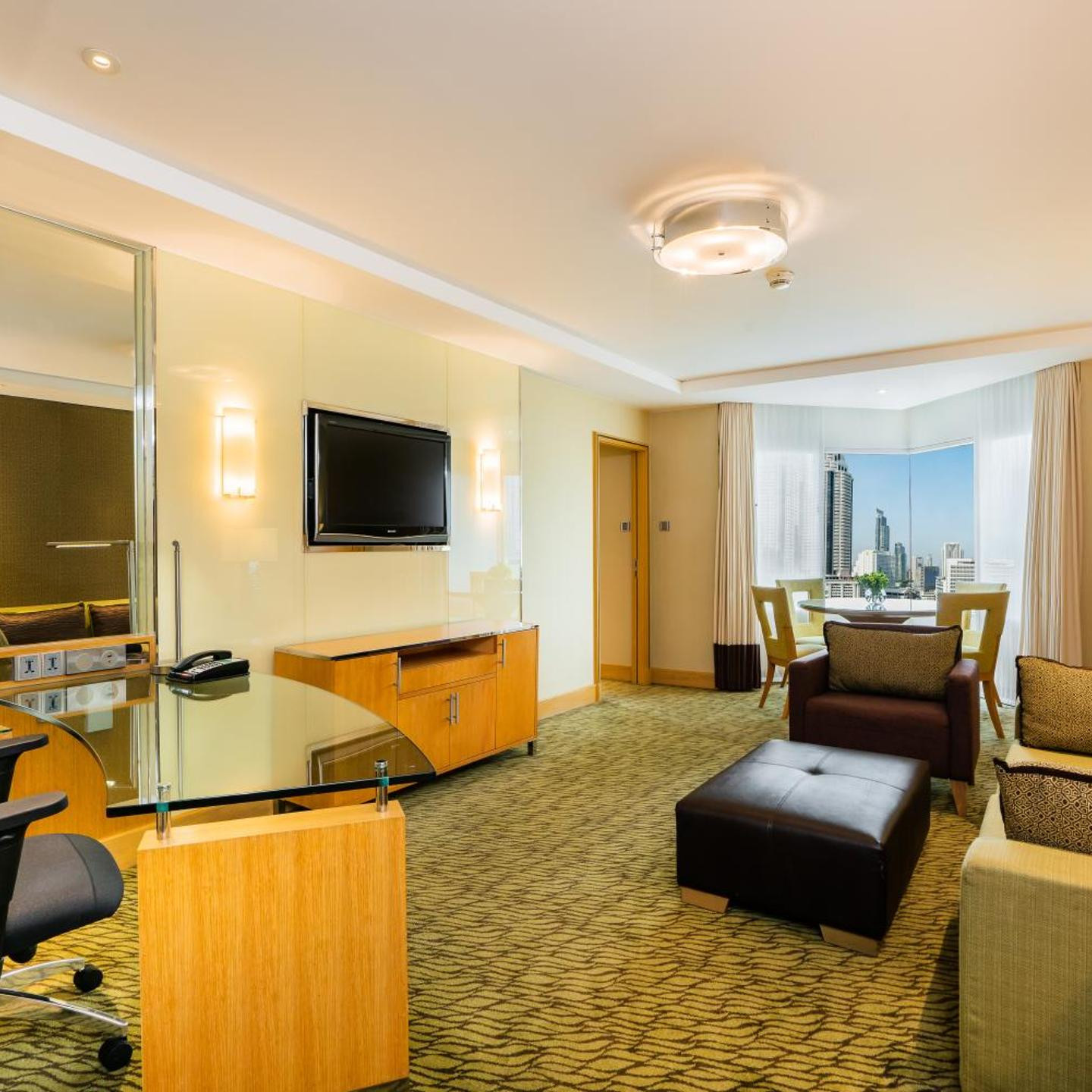 Holiday Inn Bangkok Silom, an IHG Hotel