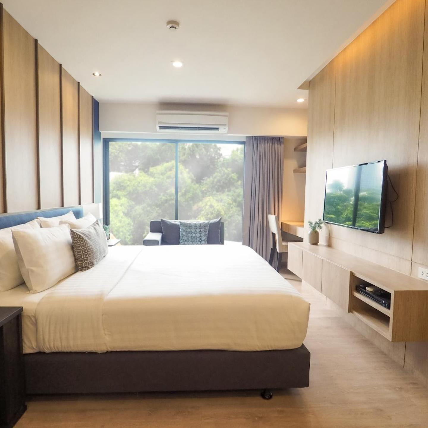 The Residence on Thonglor by UHG