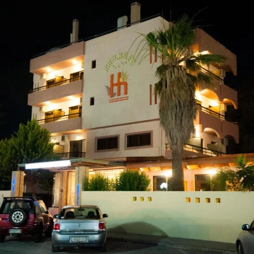 Heleni Beach Hotel