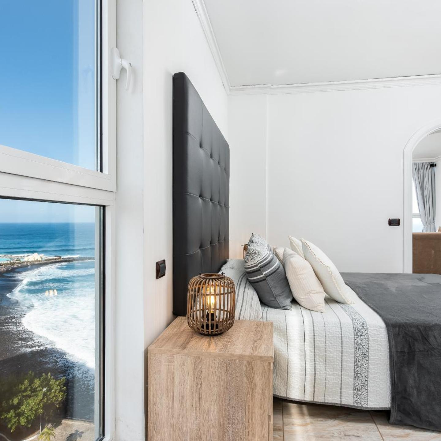 Ocean Vistas 24