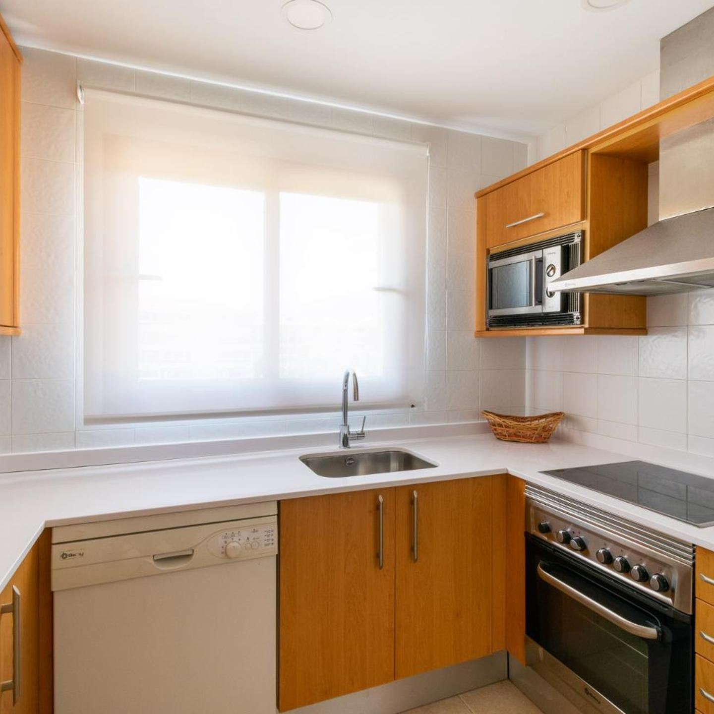 Apartamentos Albir Confort - Avenida 2 dorm.
